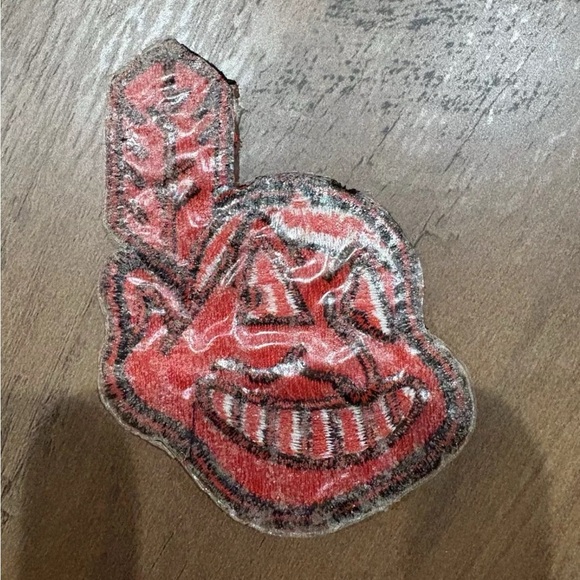 Vintage MLB CLEVELAND INDIANS BASEBALL  CHIEF WAHOO TEAM Embroidered LOGO PATCH - Picture 2 of 6